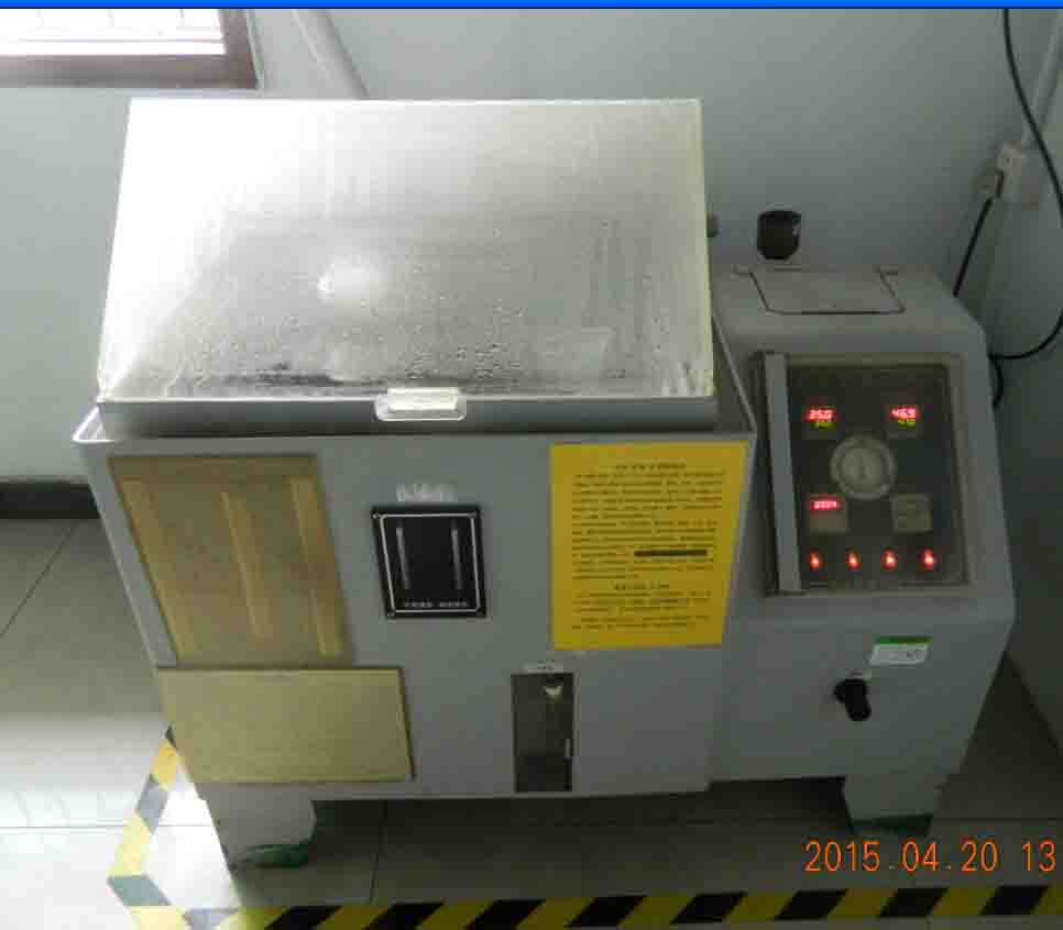 Salt spray test machine